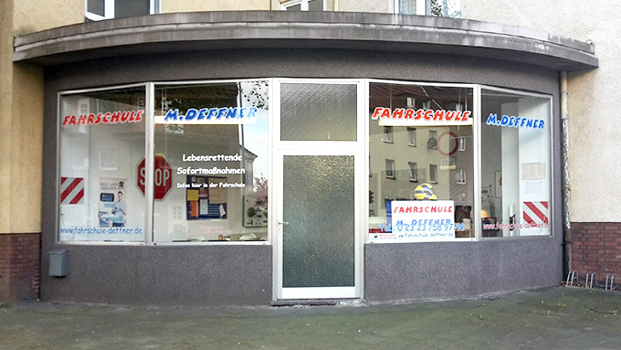 Eingang der Fahrschule M. Deffner, Eickeler Bruch 75, Herne